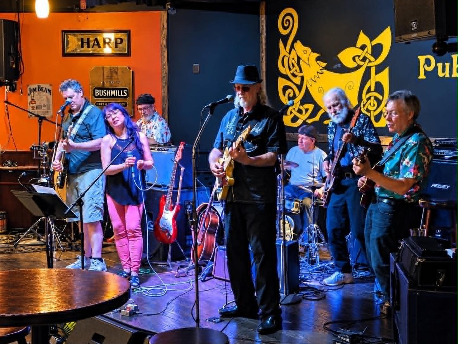 Live Performances at McGintyβs